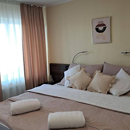 Orient Apartmanhaz Еґер Екстер'єр фото