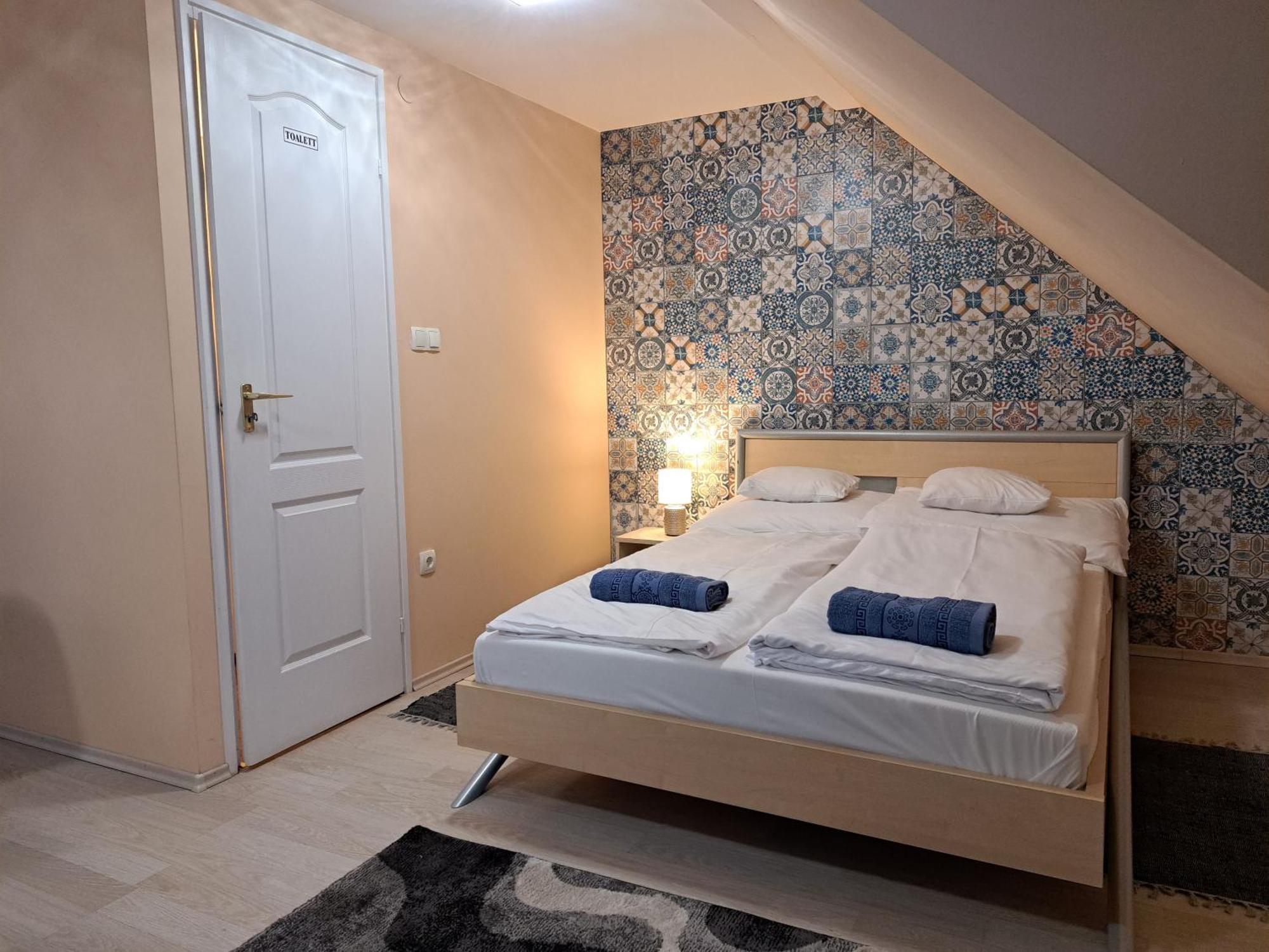 Orient Apartmanhaz Еґер Екстер'єр фото