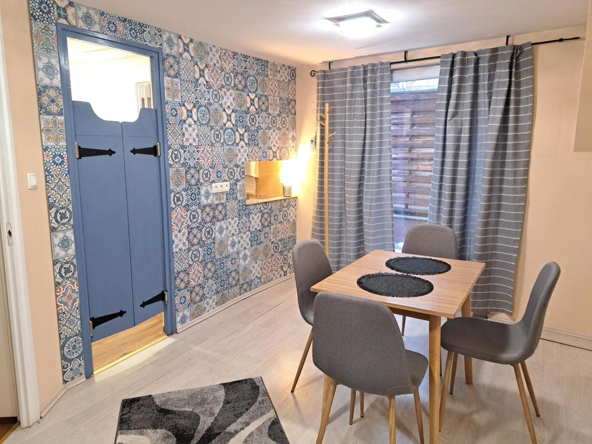 Orient Apartmanhaz Еґер Екстер'єр фото