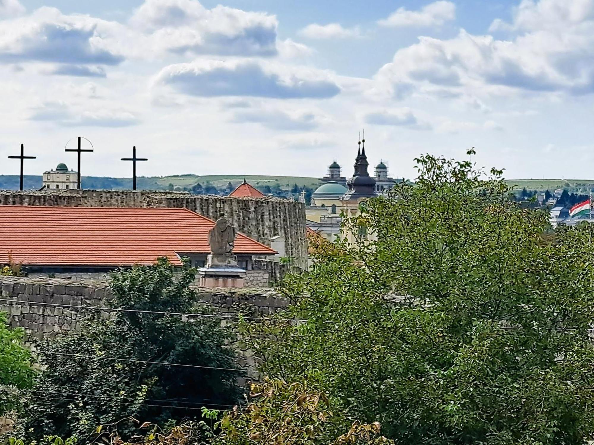 Orient Apartmanhaz Еґер Екстер'єр фото