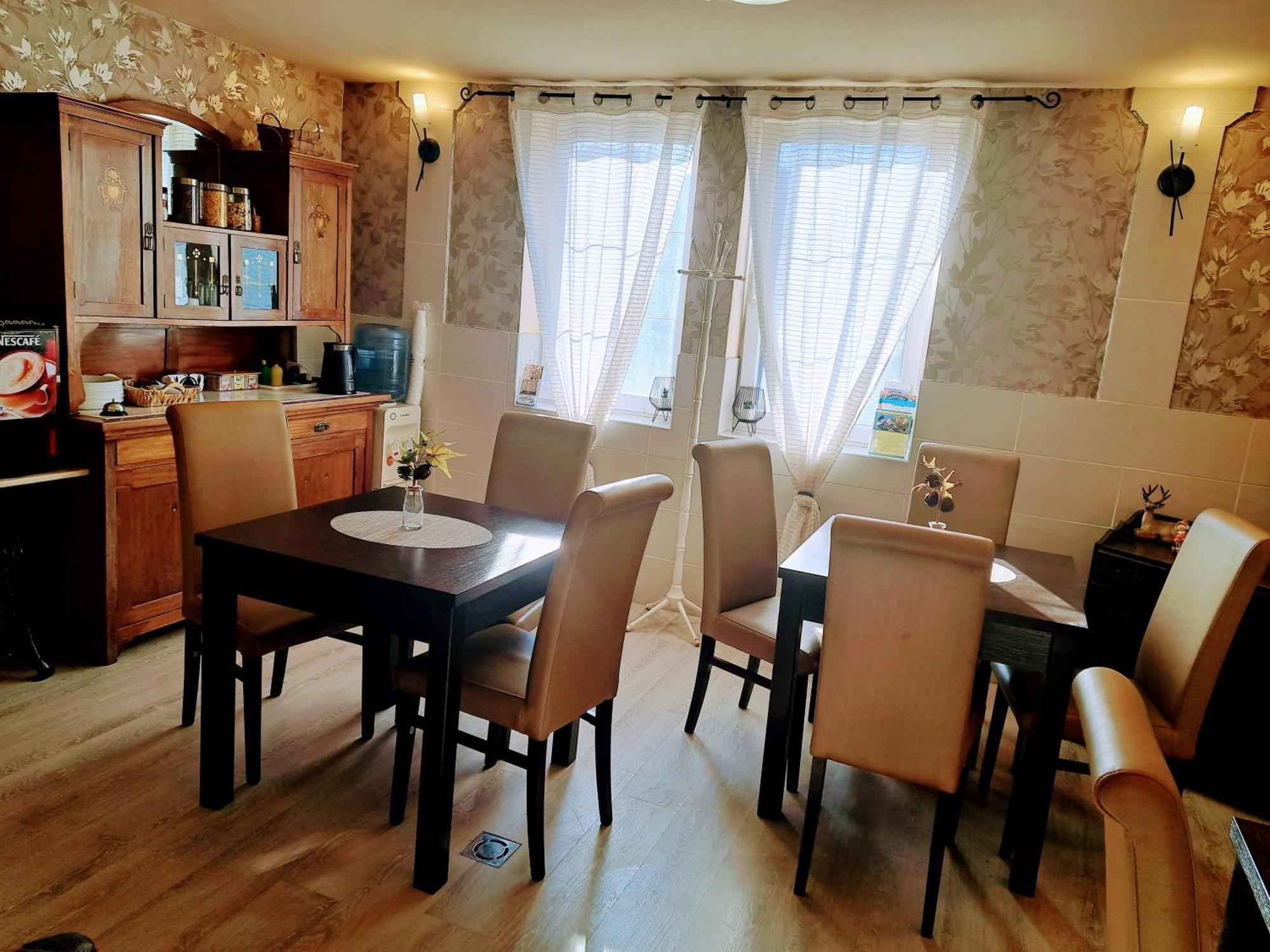 Orient Apartmanhaz Еґер Екстер'єр фото