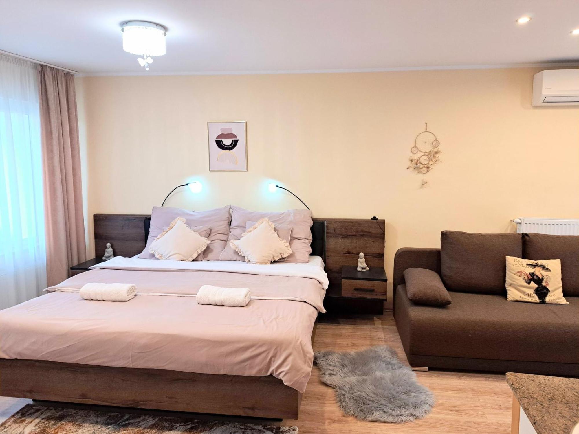 Orient Apartmanhaz Еґер Екстер'єр фото